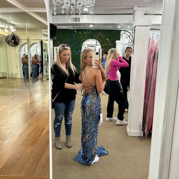 Girly girl prom dress - Picture 5 of 5